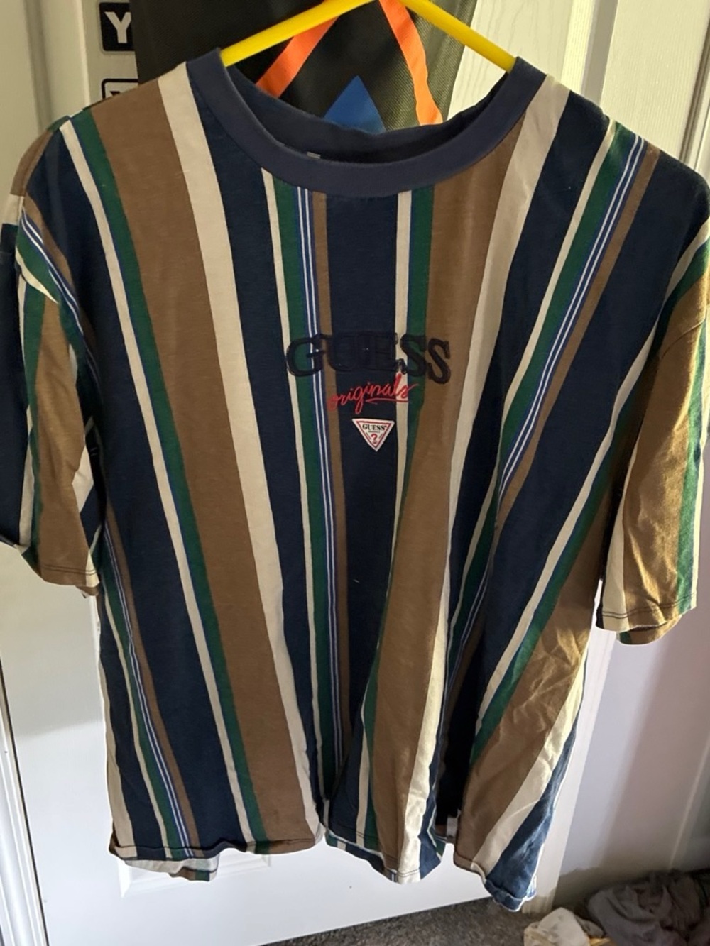 Guess Men’s Navy, Brown & Green Vertical Stripe Tee